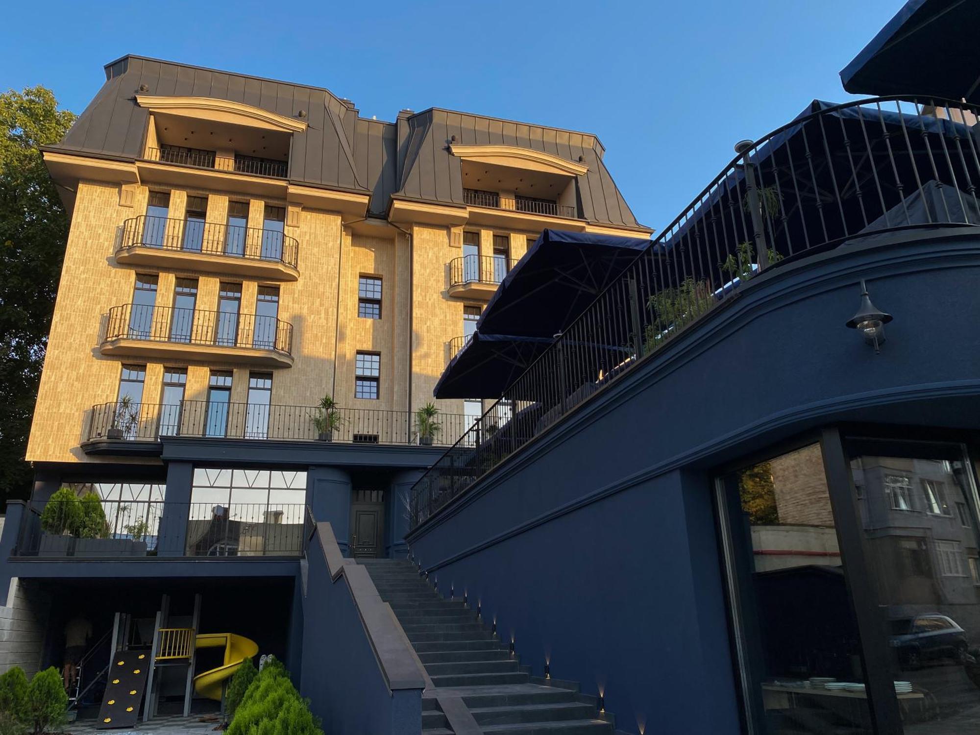 Ridge Apartments Černovice Exteriér fotografie